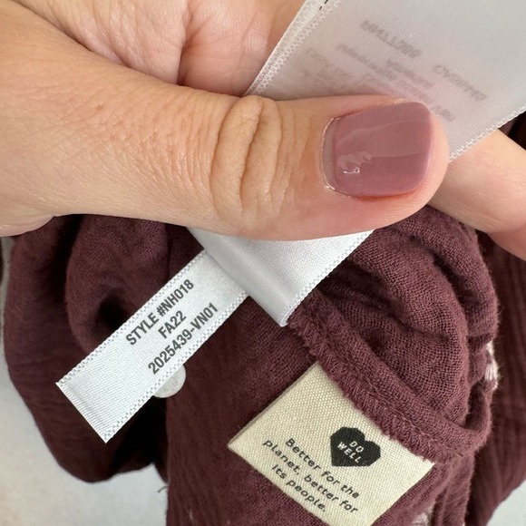 Madewell Embroidered Lightspun Peplum Open-Back Top Vintage Mulberry Red M - Picture 12 of 12